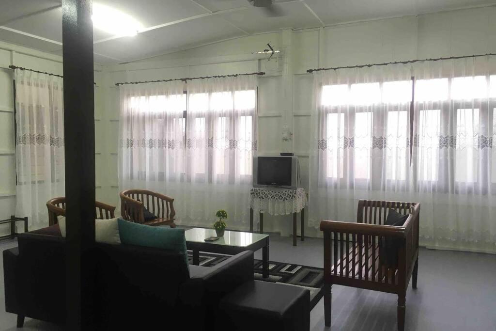 De Rhumaa Homestay Kuala Terengganu Bagian luar foto